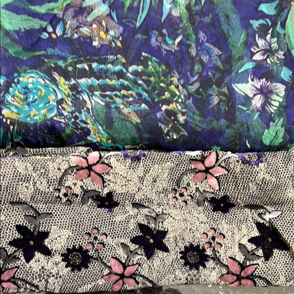 2 scarves